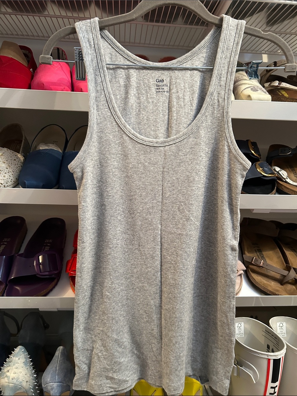 GAP Light Gray Women’s Scoop Neck Tank